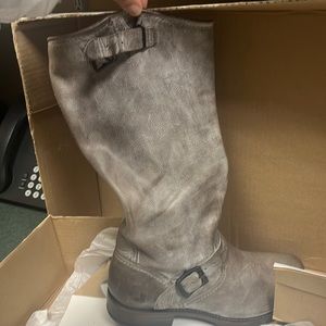 Brand new!! Size 9.5